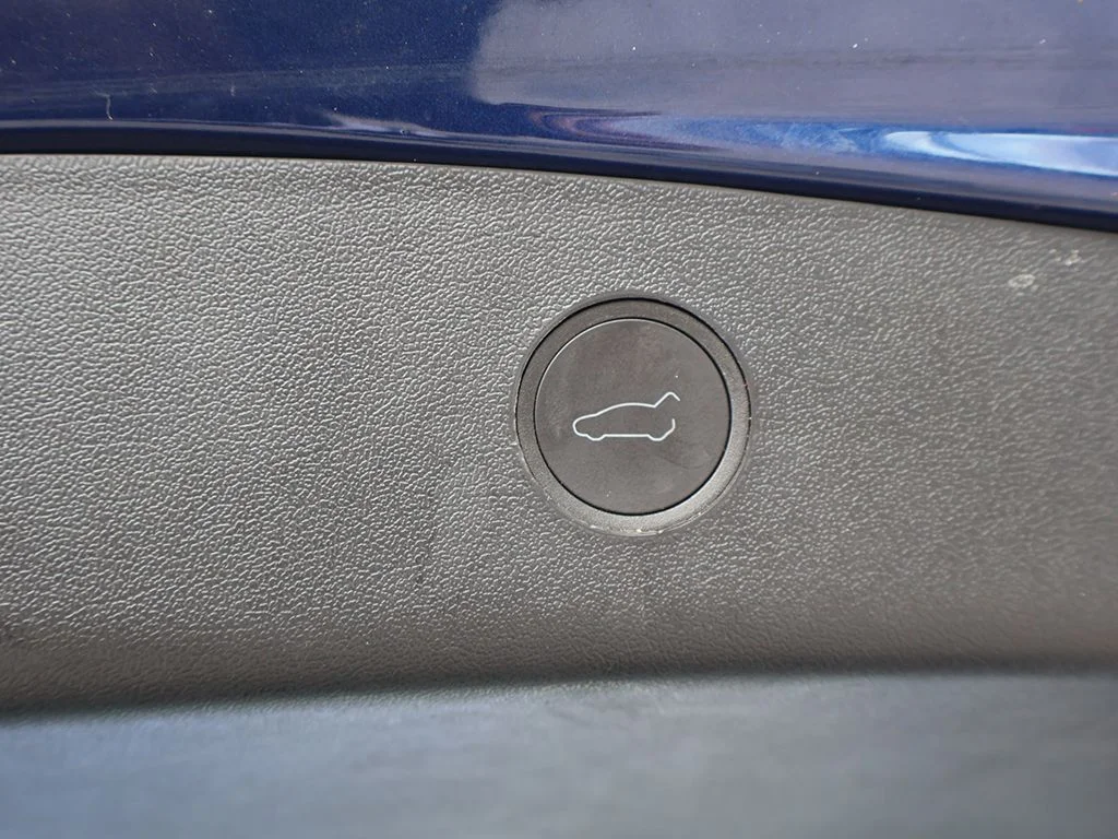 Used 2023 Blue Tesla Base image 50