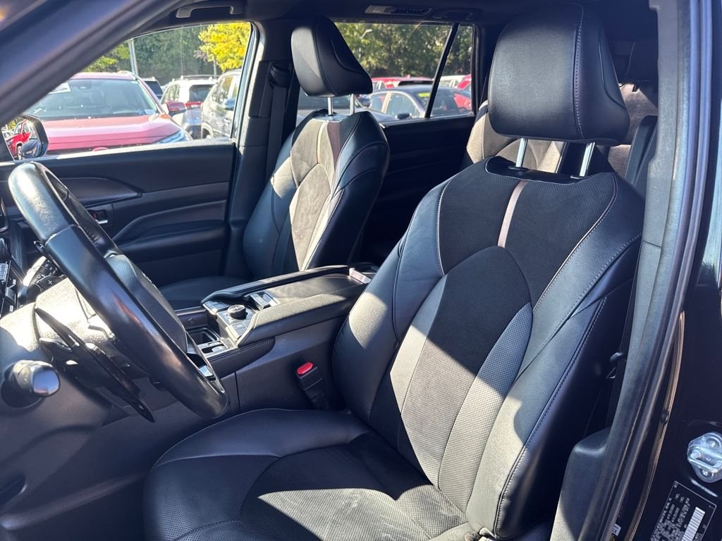 2024 Toyota Grand Highlander Limited - Photo 18