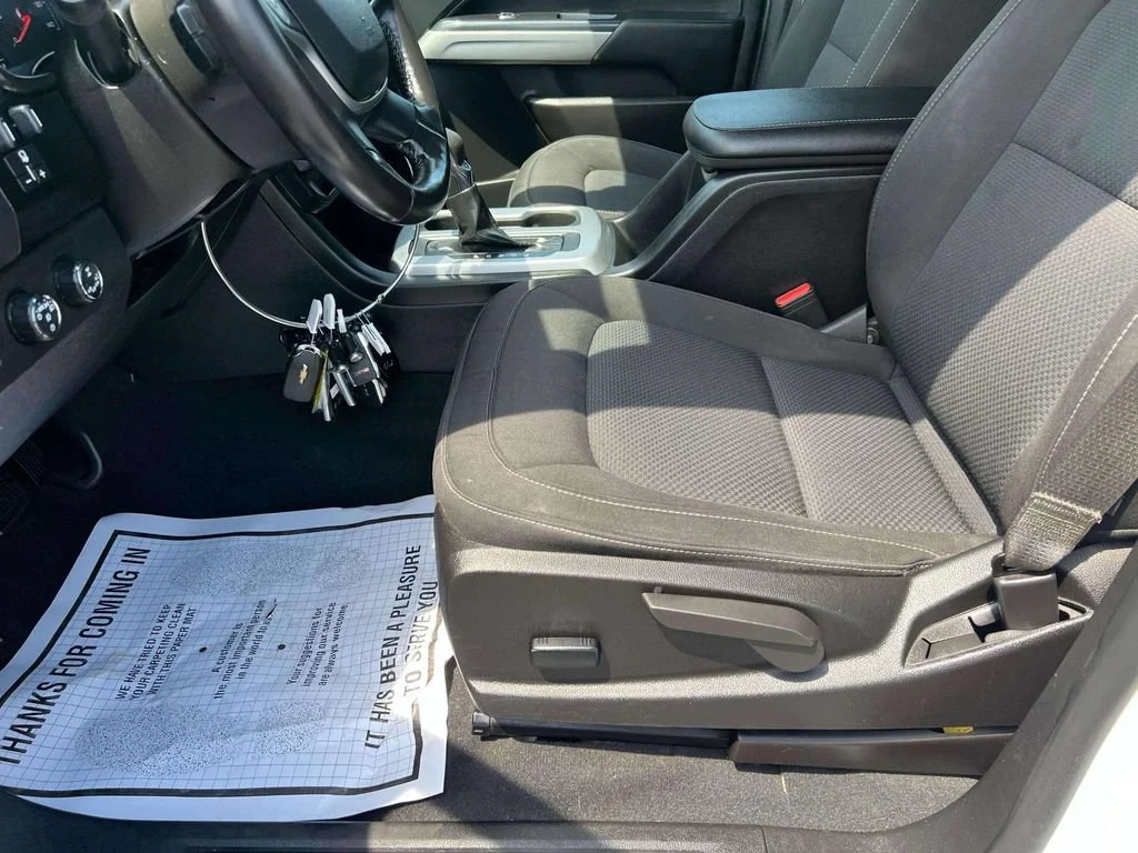 Used 2022 Summit White Chevrolet LT image 18