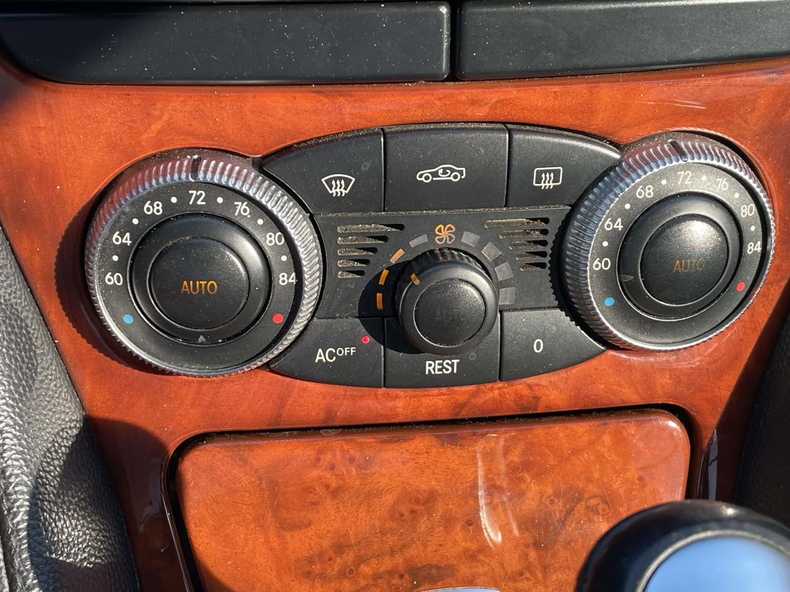 Used 2004 Green Mercedes-Benz SL500 image 20