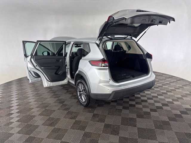 Used 2024 Silver Nissan S image 16