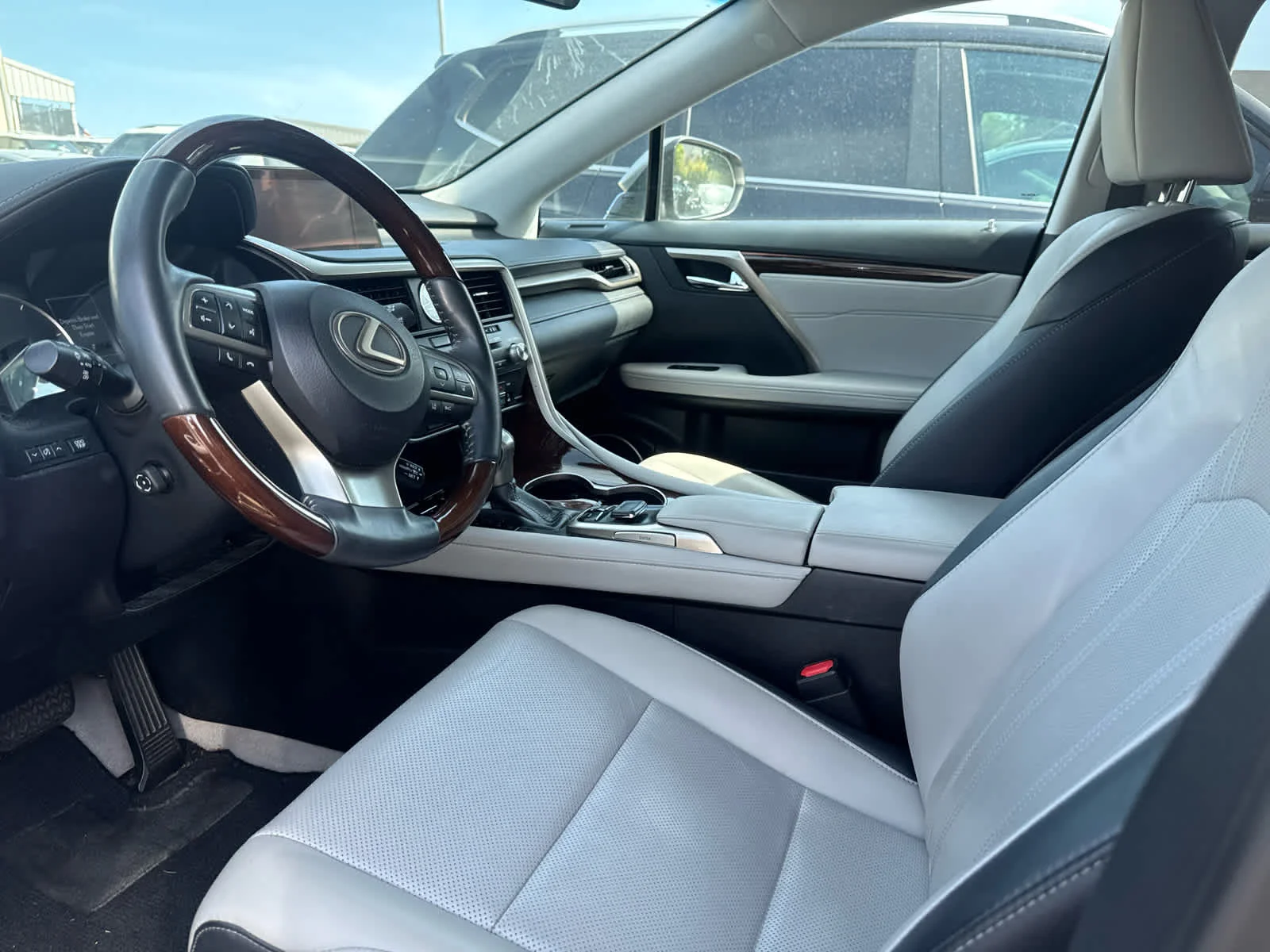 Certified Used 2019 Atomic Silver Lexus  image 9