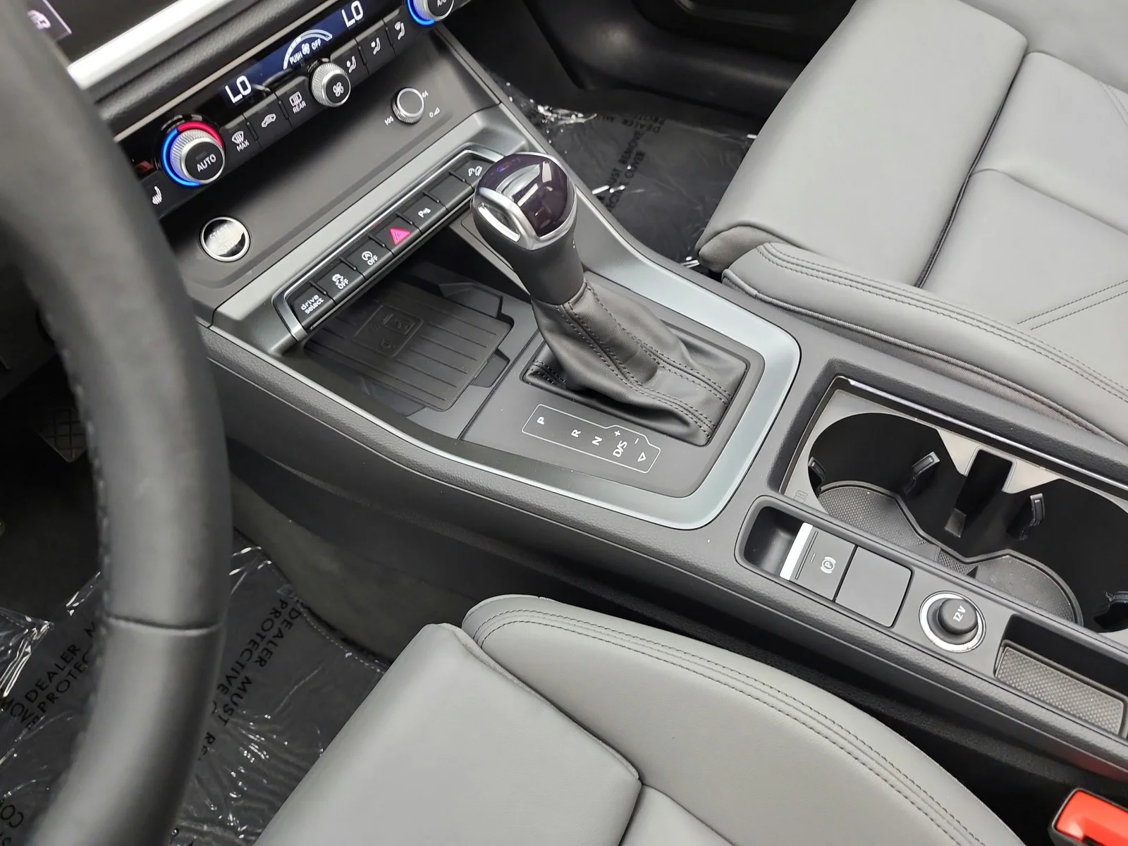 Used 2025 Mythos Black Metallic Audi S line Premium image 11
