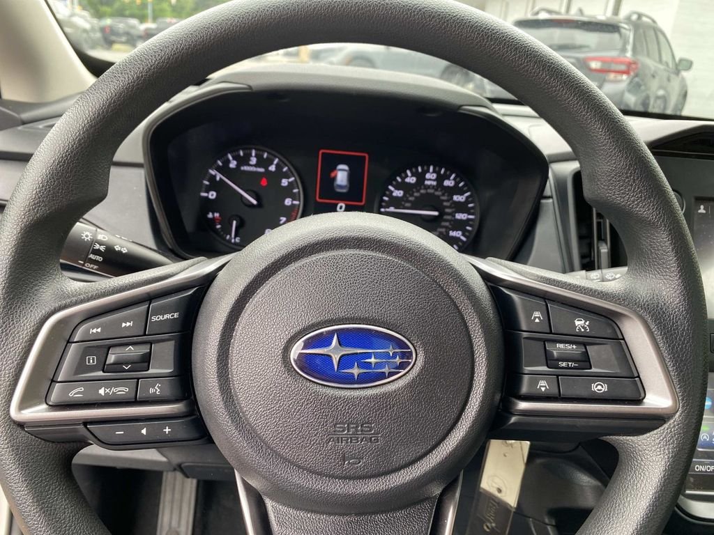 Used 2025 White Subaru Base image 17