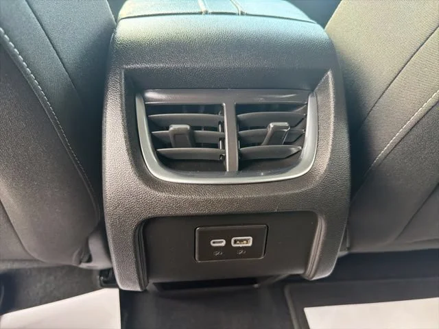 Used 2025 Summit White Chevrolet 2LT image 22