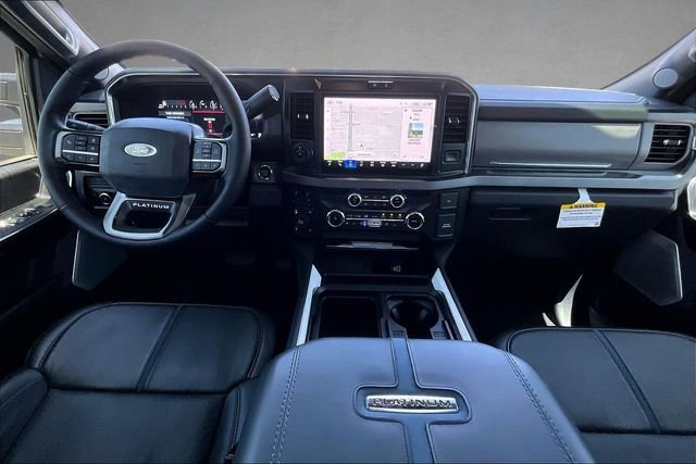 2025 Ford F-250 Super Duty Platinum - Photo 13