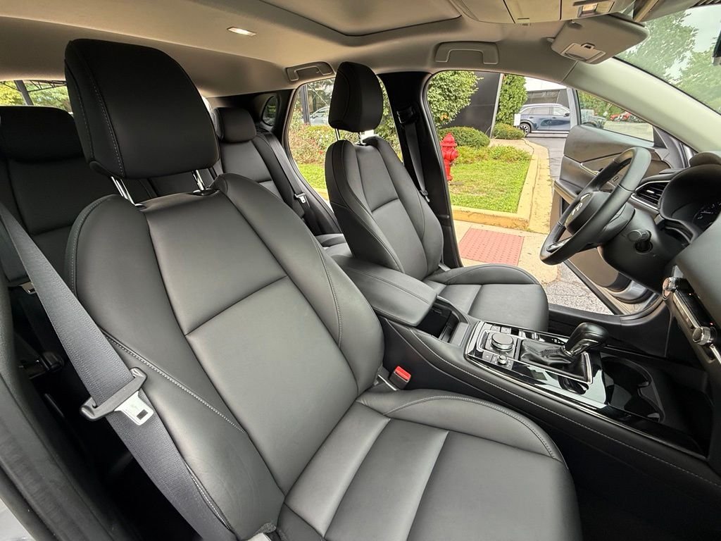 Used 2021 Silver Mazda Preferred image 31