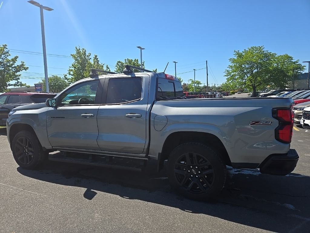Used 2024 Gray Chevrolet Z71 image 3