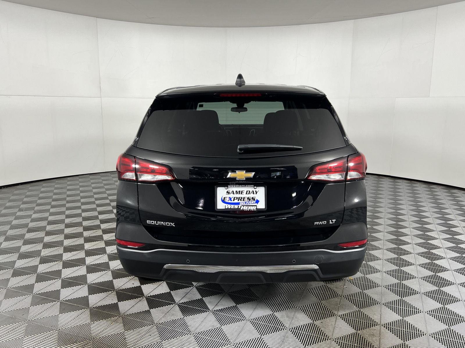 Used 2024 Mosaic Black Metallic Chevrolet LT image 30