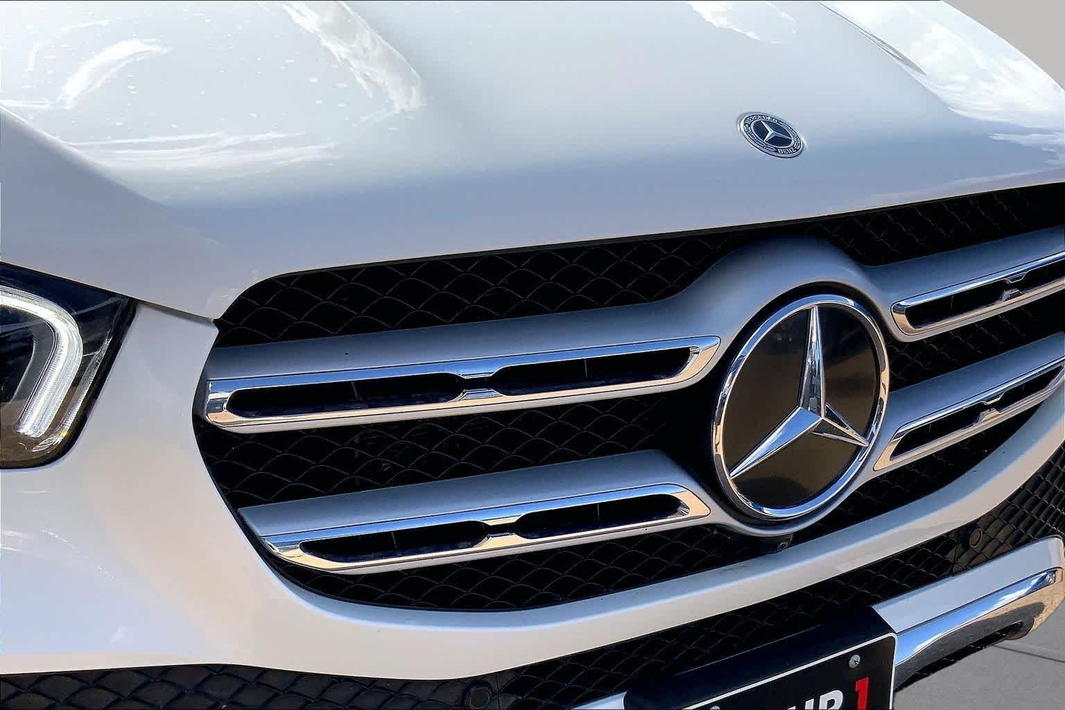 Used 2021 Polar White Mercedes-Benz GLE 450 image 30