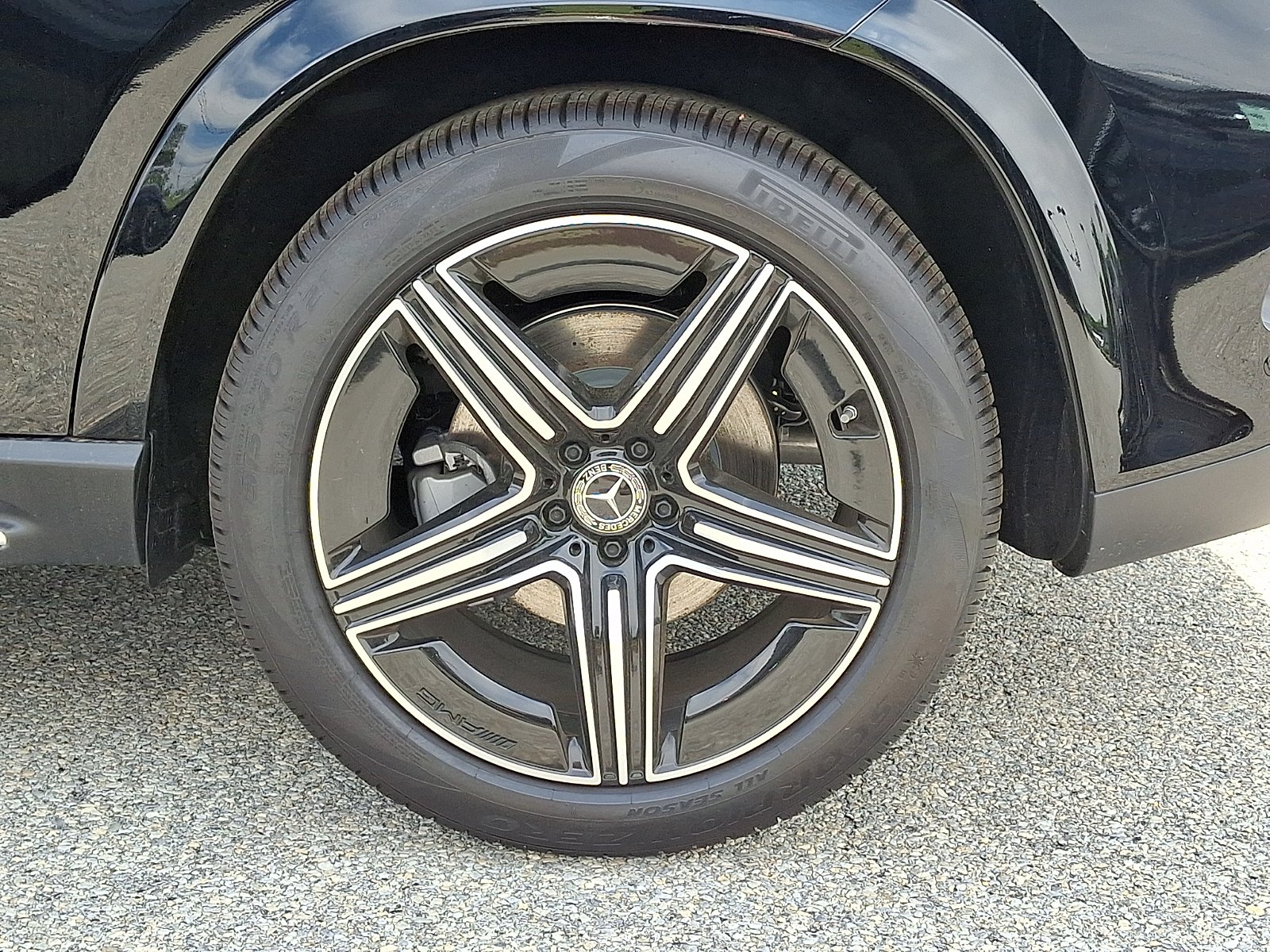 New 2026 Black Mercedes-Benz GLE 450 image 7