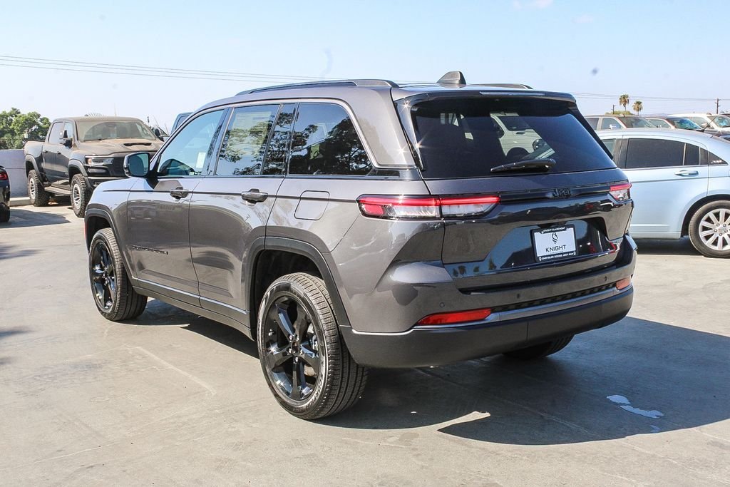New 2026 Baltic Gray Metallic Clearcoat Jeep Limited image 7
