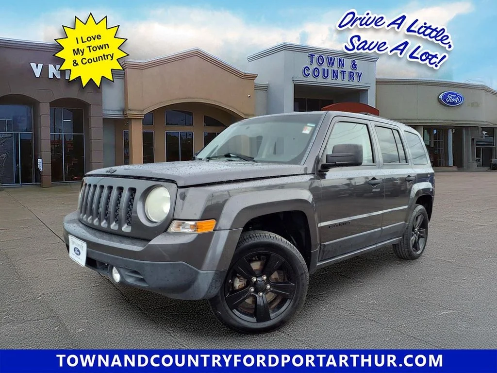 Used 2014 Gray Jeep Sport image 1