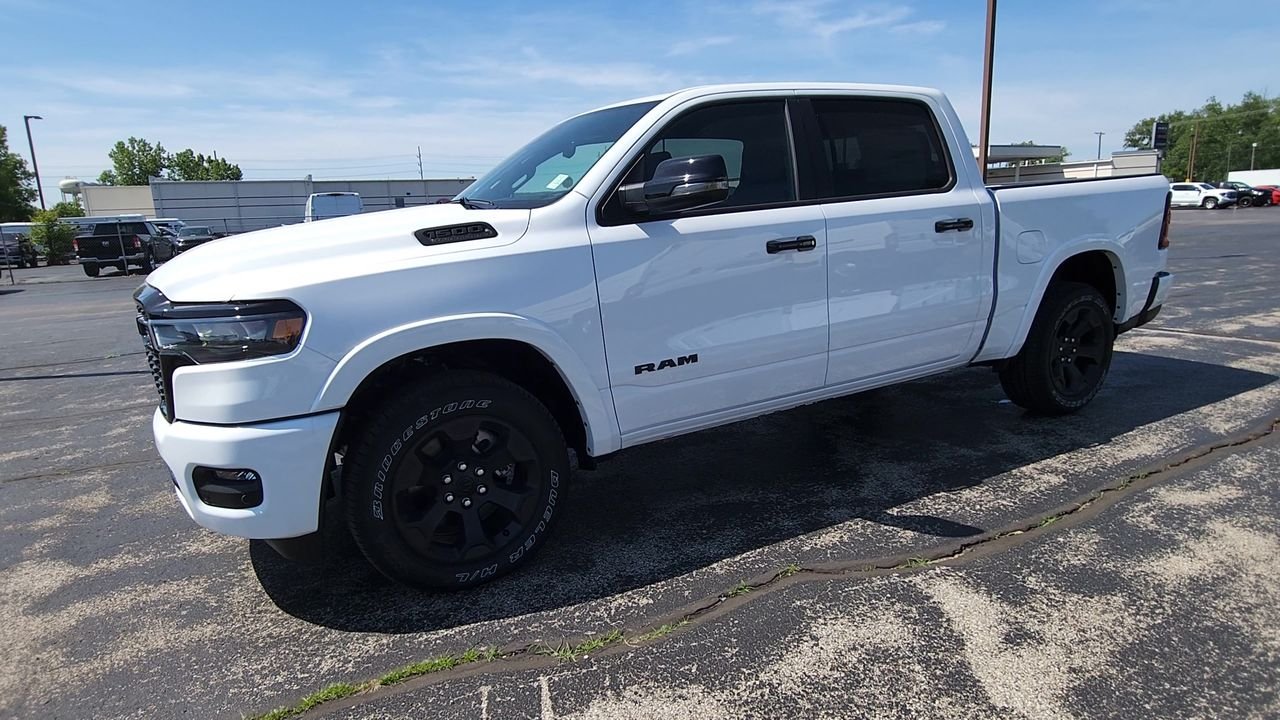 New 2026 Bright White Clear-Coat Exterior Paint RAM Big Horn image 4