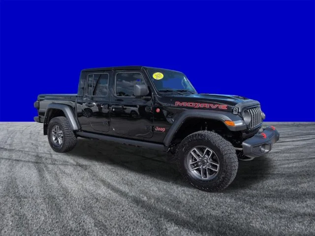 Certified Used 2025 Black Clearcoat Jeep Mojave image 2