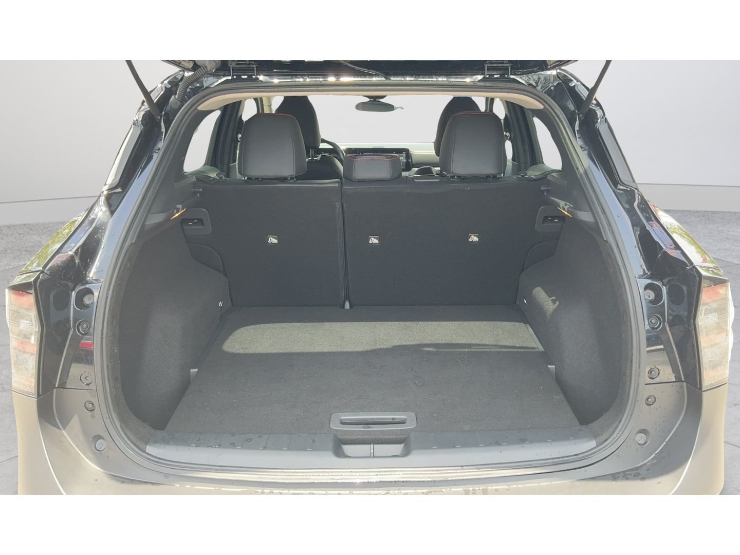 Certified Used 2025 Black Nissan SR image 14