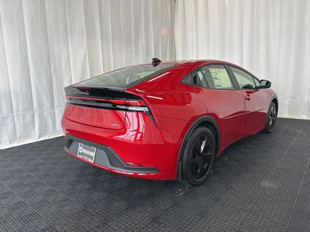 2026 Toyota Prius LE - Photo 24