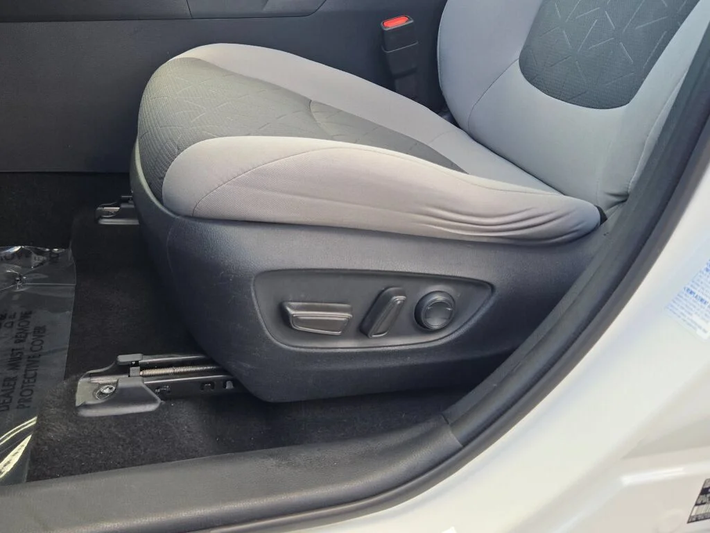 Used 2019 White Toyota XLE image 24