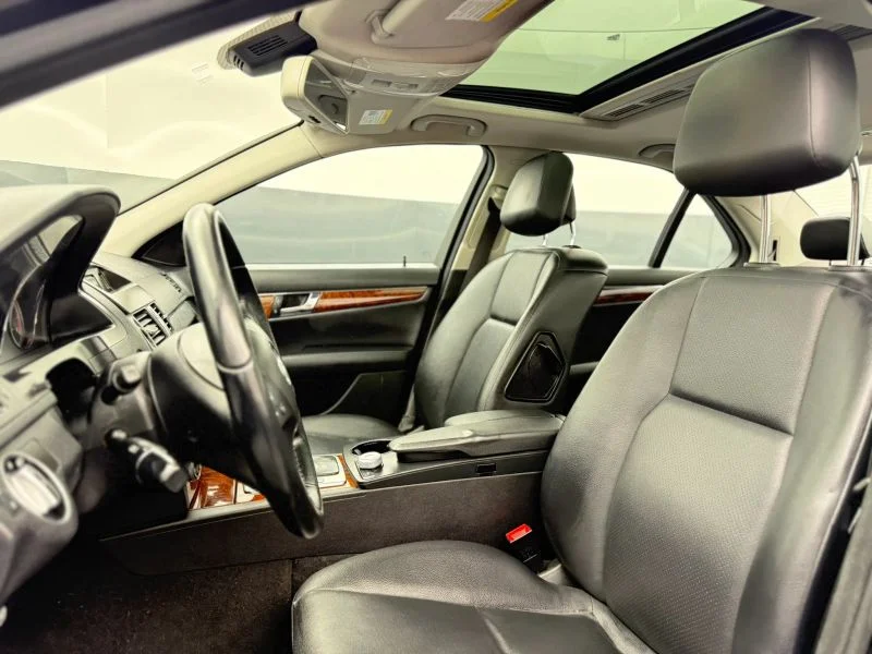 Used 2011 Black Mercedes-Benz C 300 4MATIC® Luxury Sedan 4D image 27