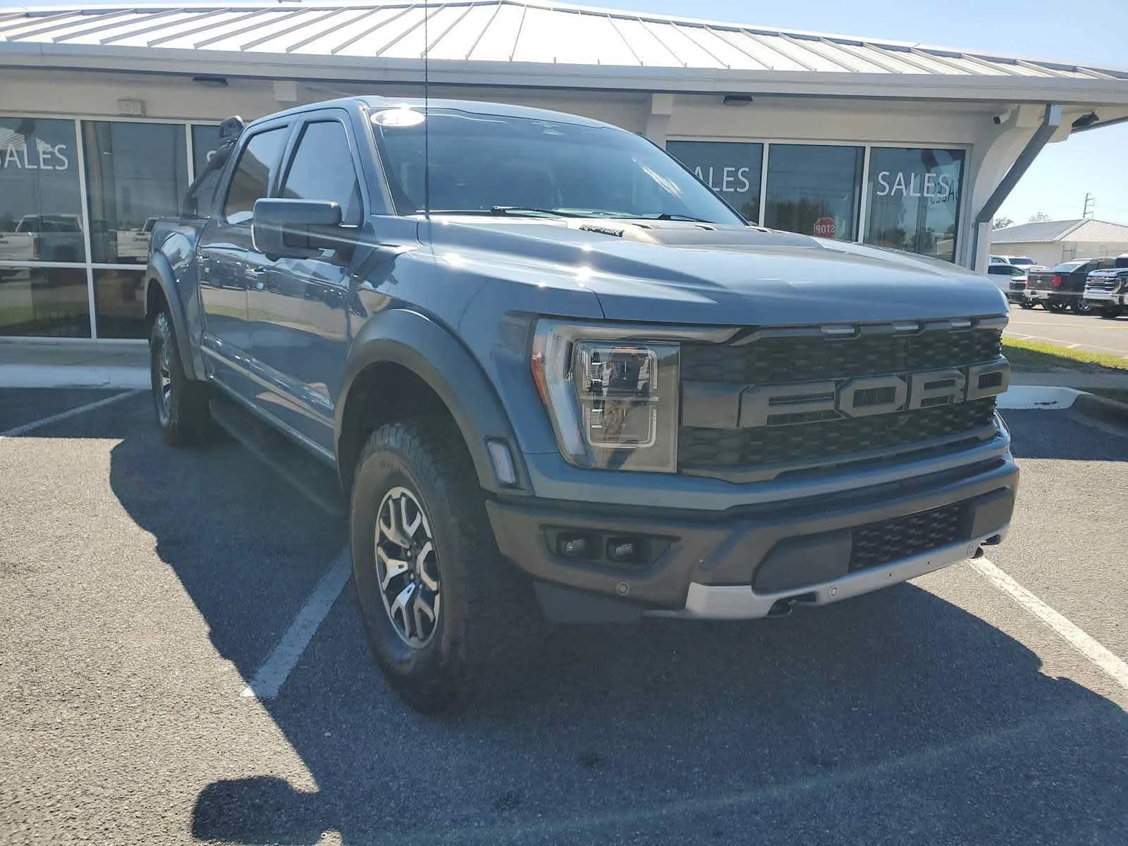 Used 2023 Antimatter Blue Metallic Ford Raptor image 10