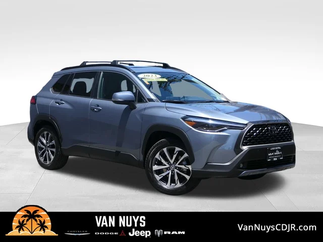 2023 Toyota Corolla Cross XLE