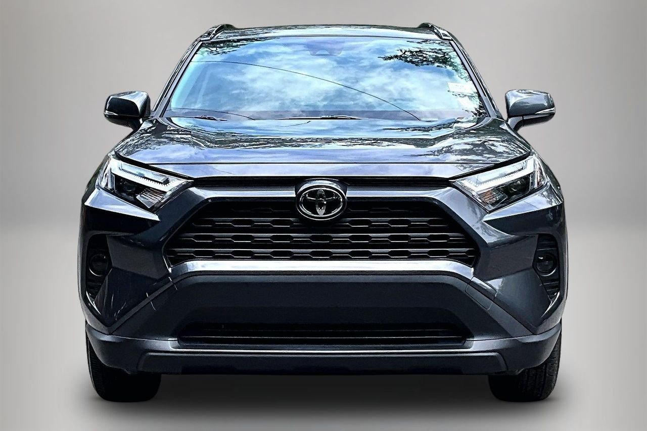 Used 2025 Gray Toyota XLE image 3