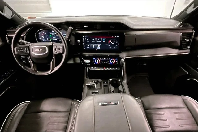 Used 2025 Summit White GMC AT4X image 18