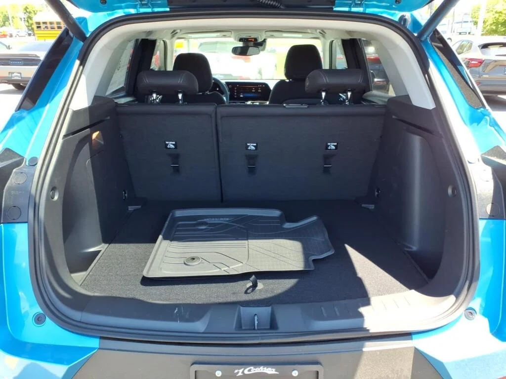 New 2026 Marina Blue Metallic Chevrolet LT image 5