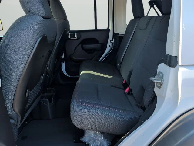 Used 2025 White Jeep Rubicon image 27