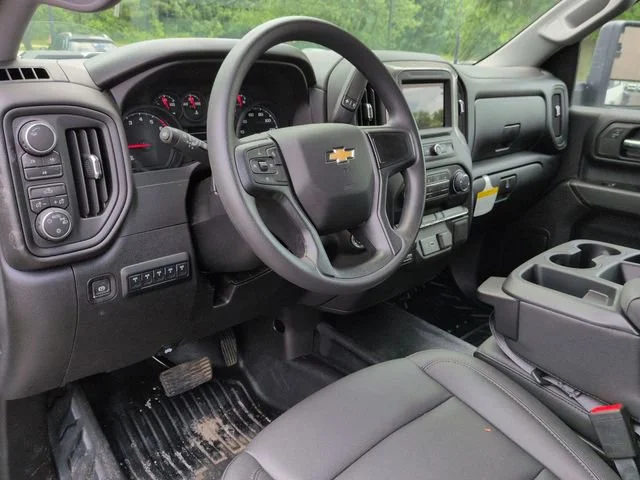 New 2026 Summit White Chevrolet Work Truck image 12