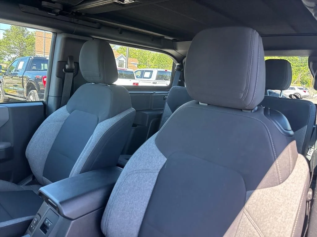 2021 Ford Bronco Base - Photo 39