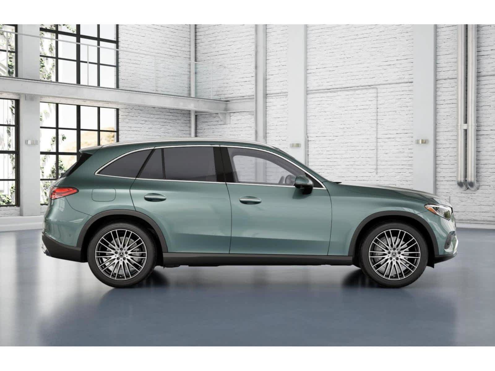 New 2026 Verde Silver Metallic Mercedes-Benz GLC 300 image 43