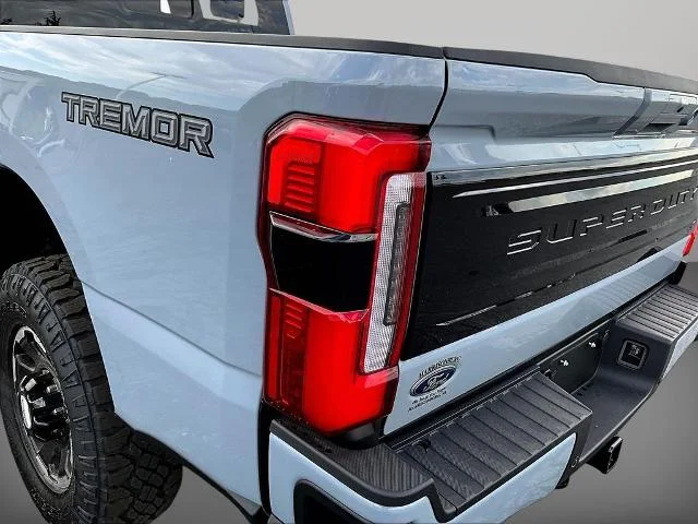 2026 Ford F-350 Super Duty Platinum - Photo 64