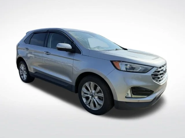 Used 2022 Silver Ford Titanium image 3