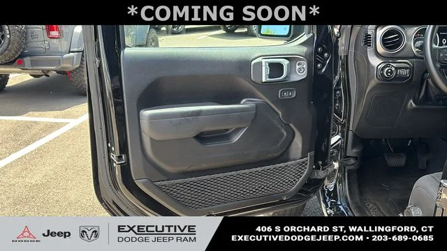 Used 2022 Black Jeep Sport image 8