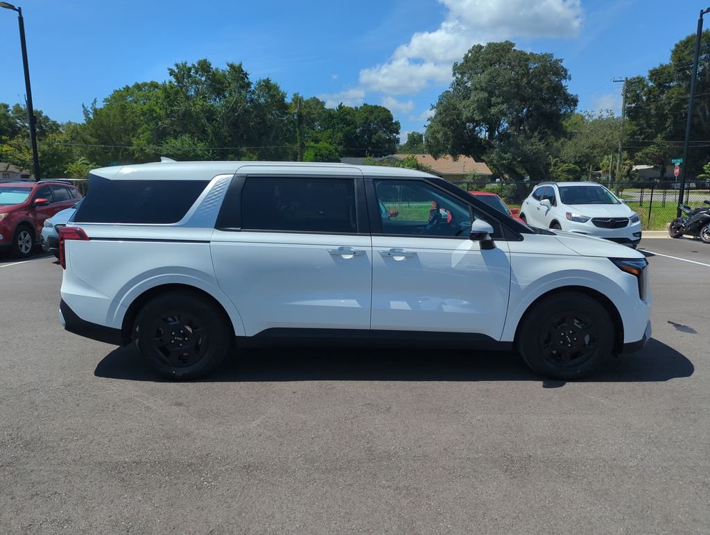 New 2027 Snow White Pearl Kia LX image 8