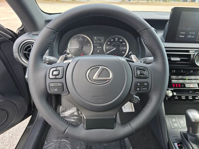 2025 Lexus IS 300 - Photo 26