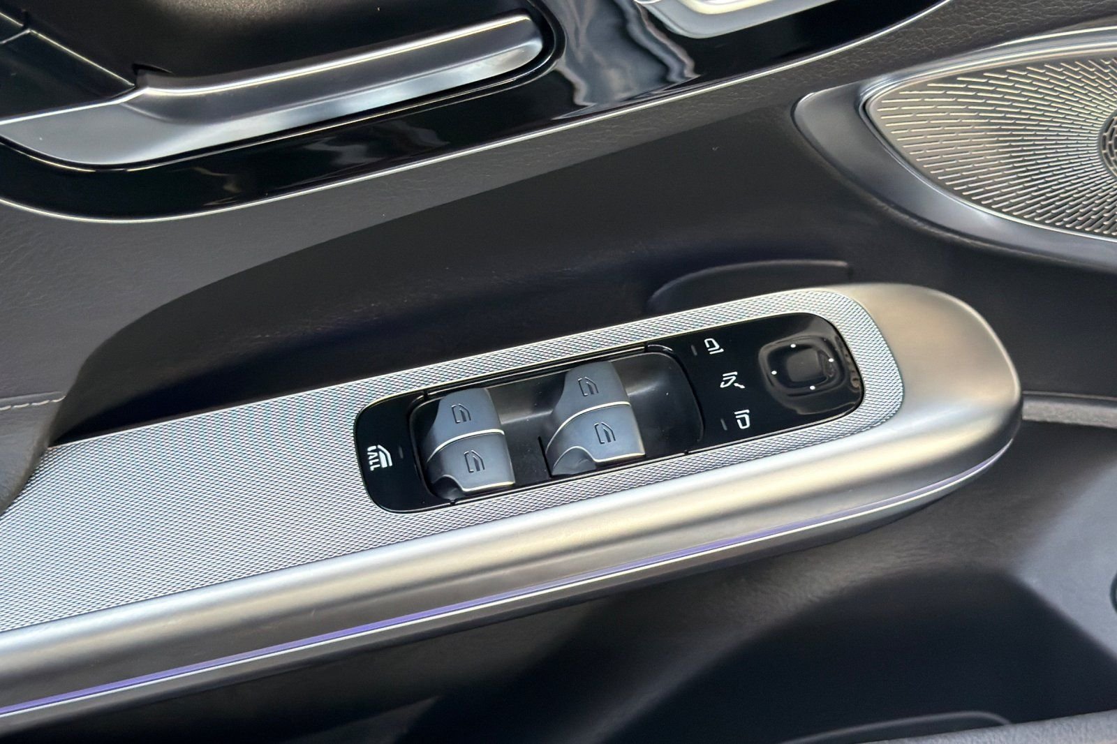New 2027 Obsidian Black Metallic Mercedes-Benz CLE 450 image 23