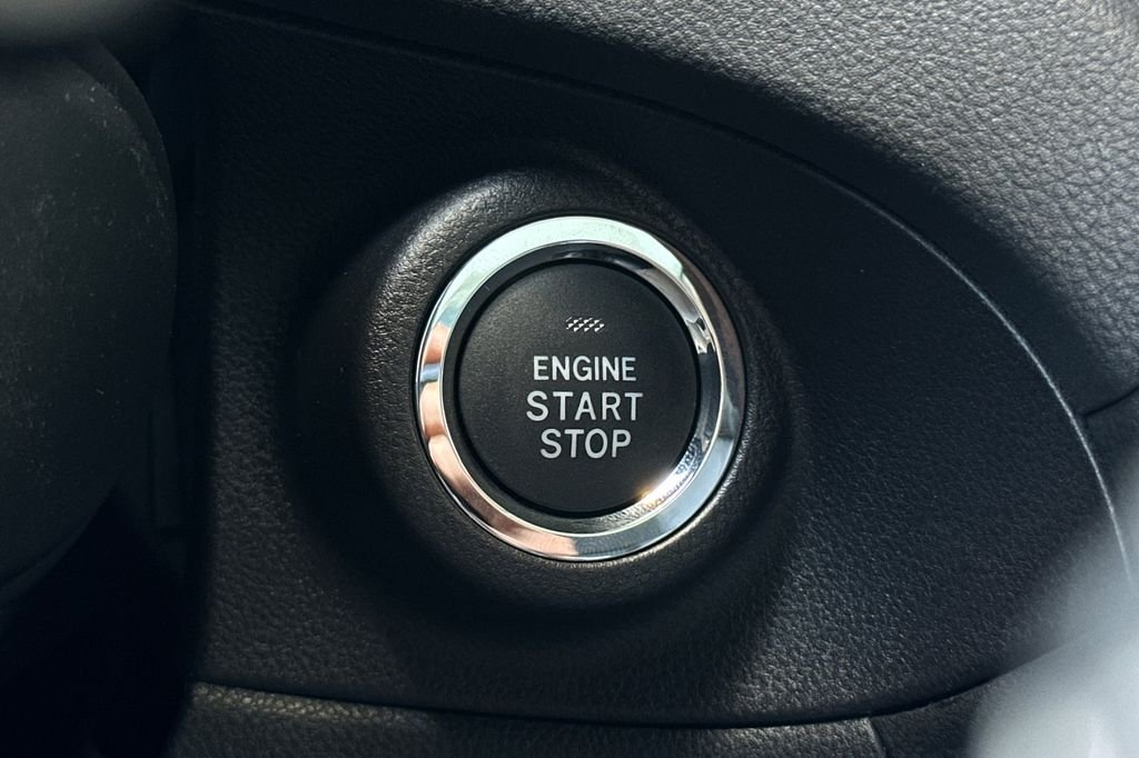 New 2026 CRYSTAL WHITE PEARL Subaru Limited 7-Passenger image 30