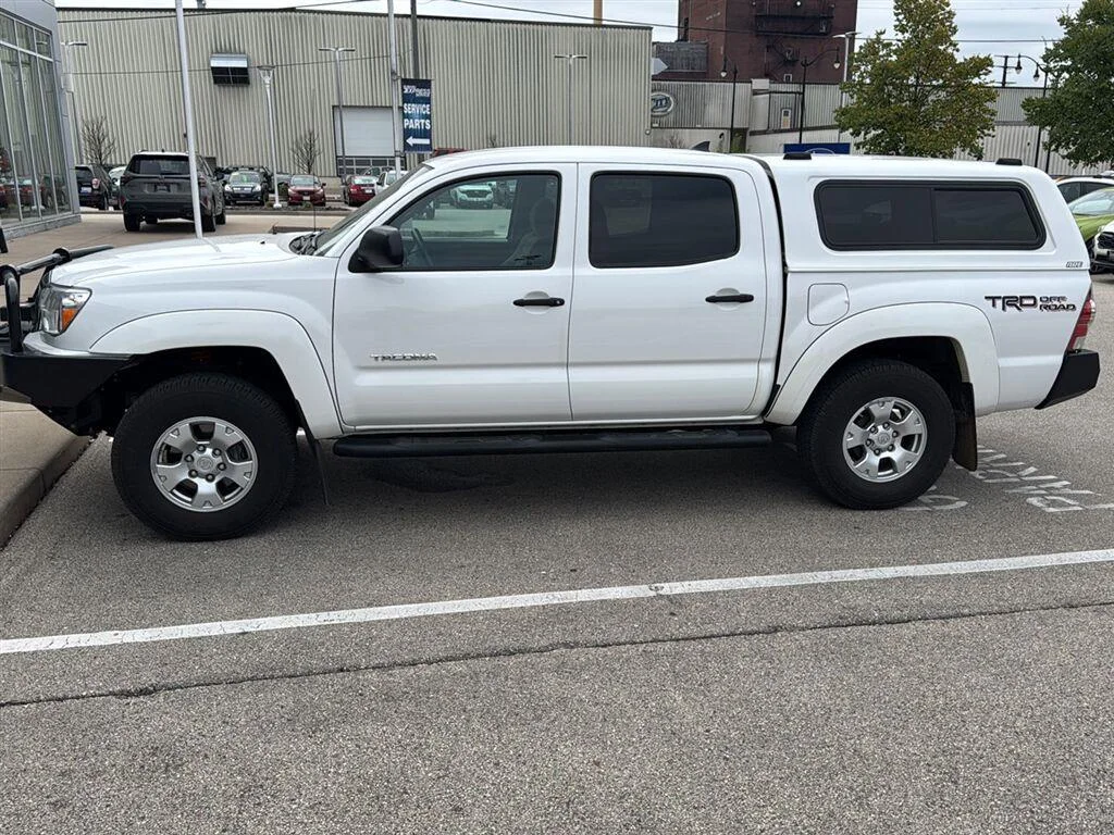 Used 2015 Super White Toyota TRD Pro image 8