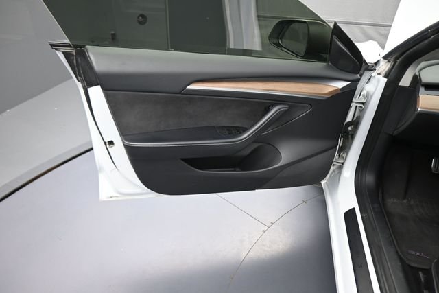 Used 2022  Tesla Long Range image 68