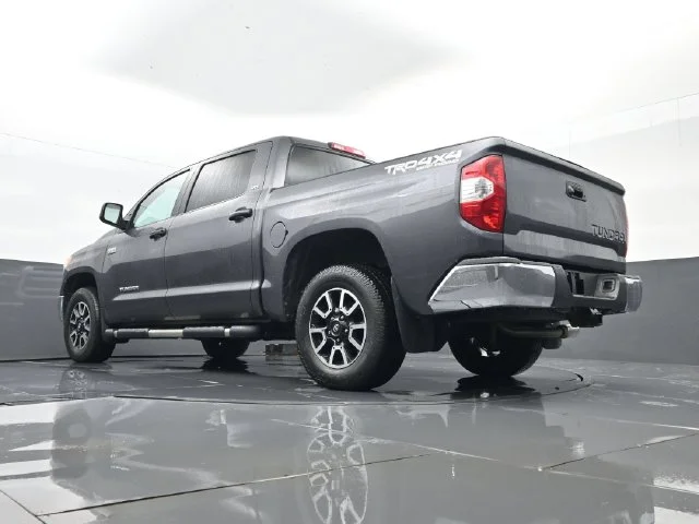 Used 2017 Magnetic Gray Metallic Toyota SR5 image 23
