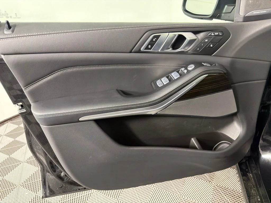 2023 BMW X7 40i - Photo 23