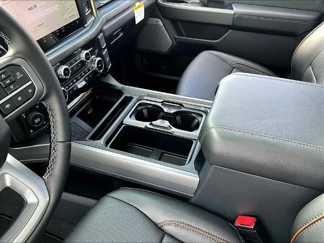 New 2026 Carbonized Gray Metallic Ford F-250® Lariat® image 57