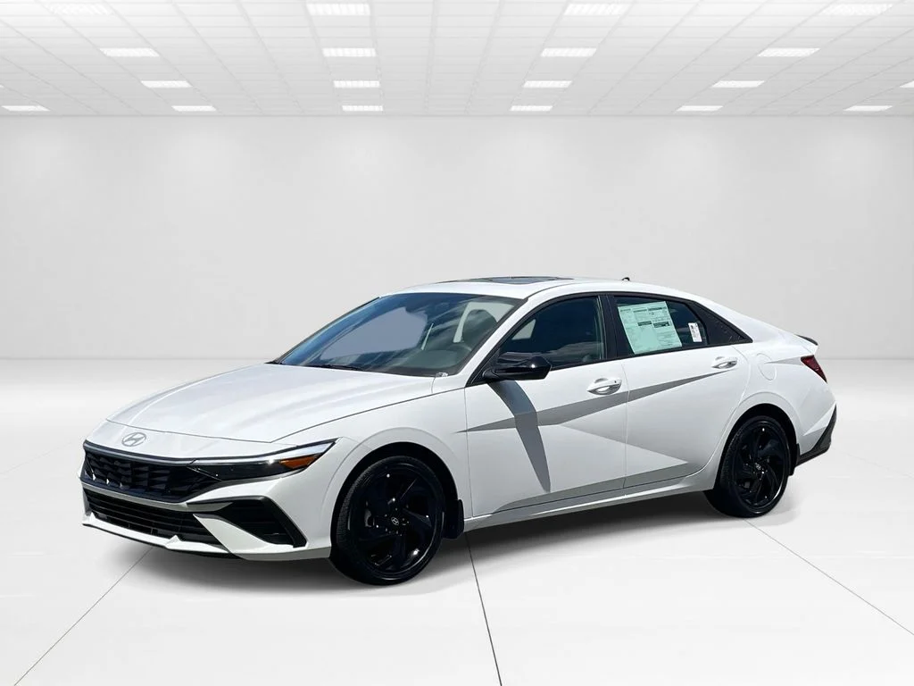 New 2026 White Hyundai SEL Sport image 3