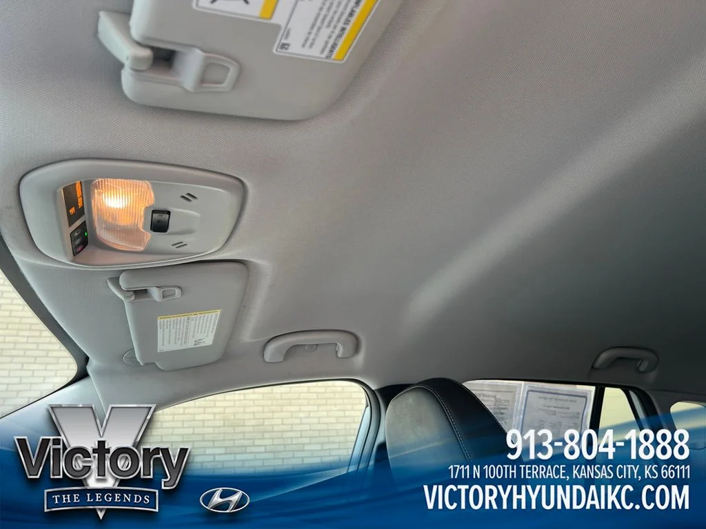 Used 2025 White Chevrolet LT image 21