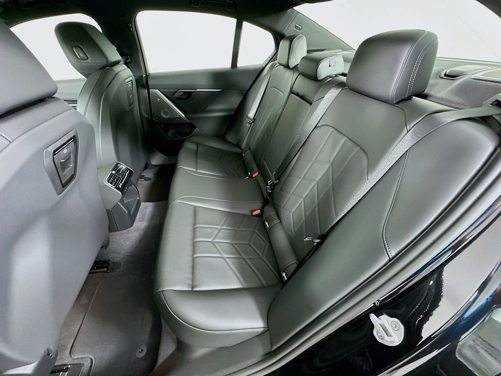 New 2027 Black Sapphire Metallic BMW 540i xDrive image 17