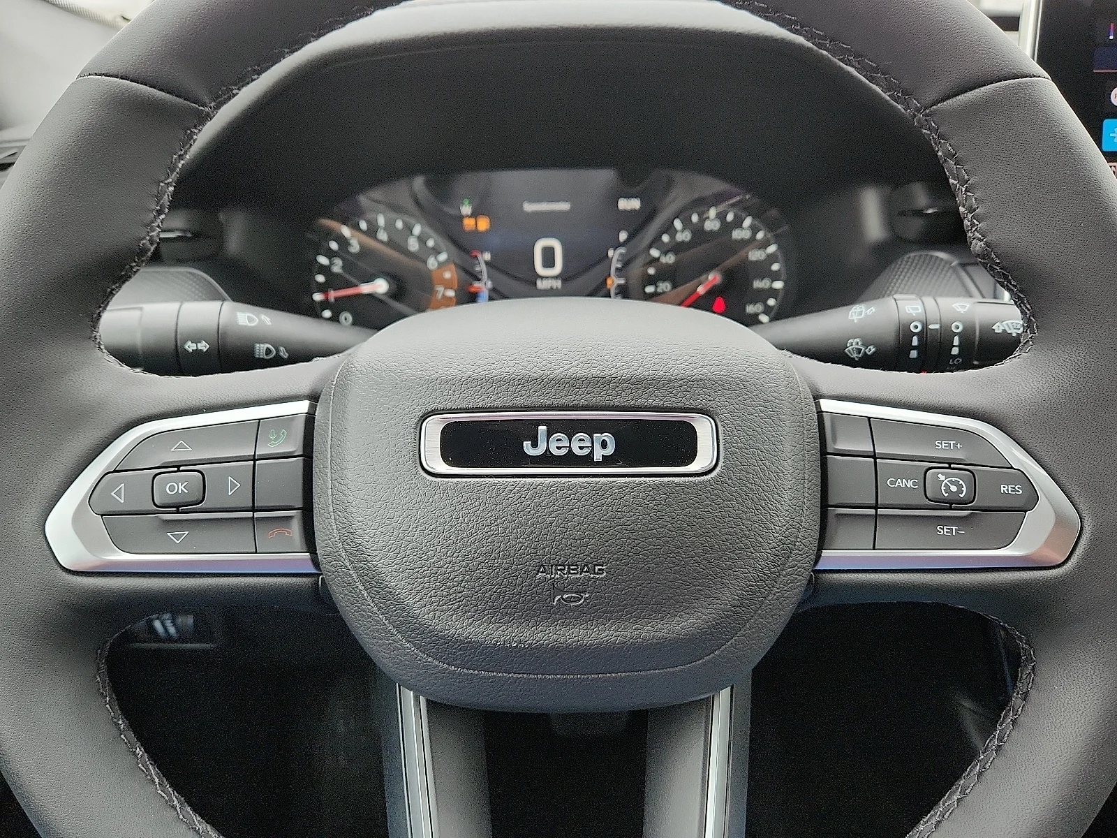 New 2026 Silver Jeep LATITUDE ALTITUDE 4X4 image 19