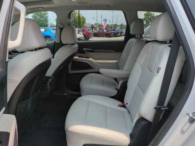 Certified Used 2025 White Kia S image 14