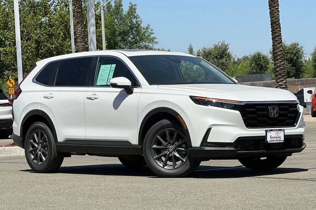 Used 2026  Honda EX-L image 2